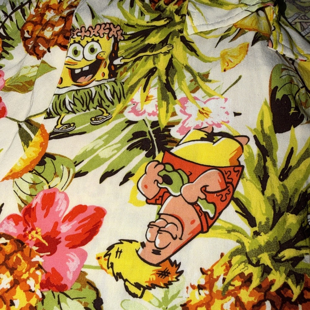 SpongeBob SquarePants Hawaiian Shirt Pineapple Patrick Sandy Nickelodeon Large - Picture 5 of 8